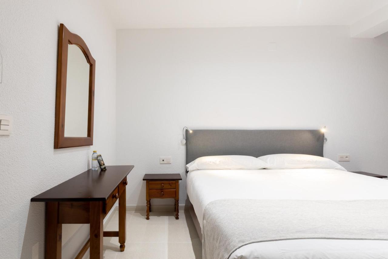Hostal La Costa 엘에히도 외부 사진