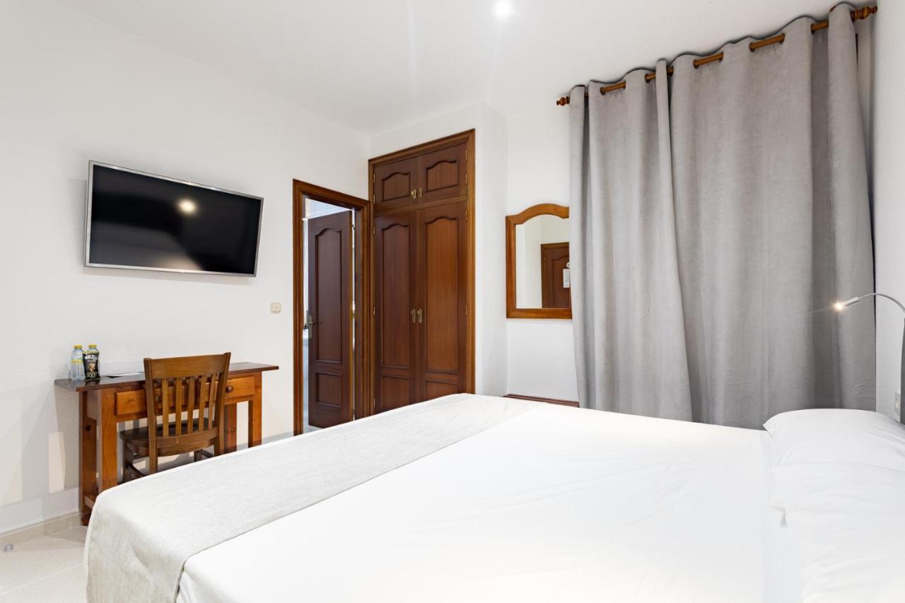 Hostal La Costa 엘에히도 외부 사진