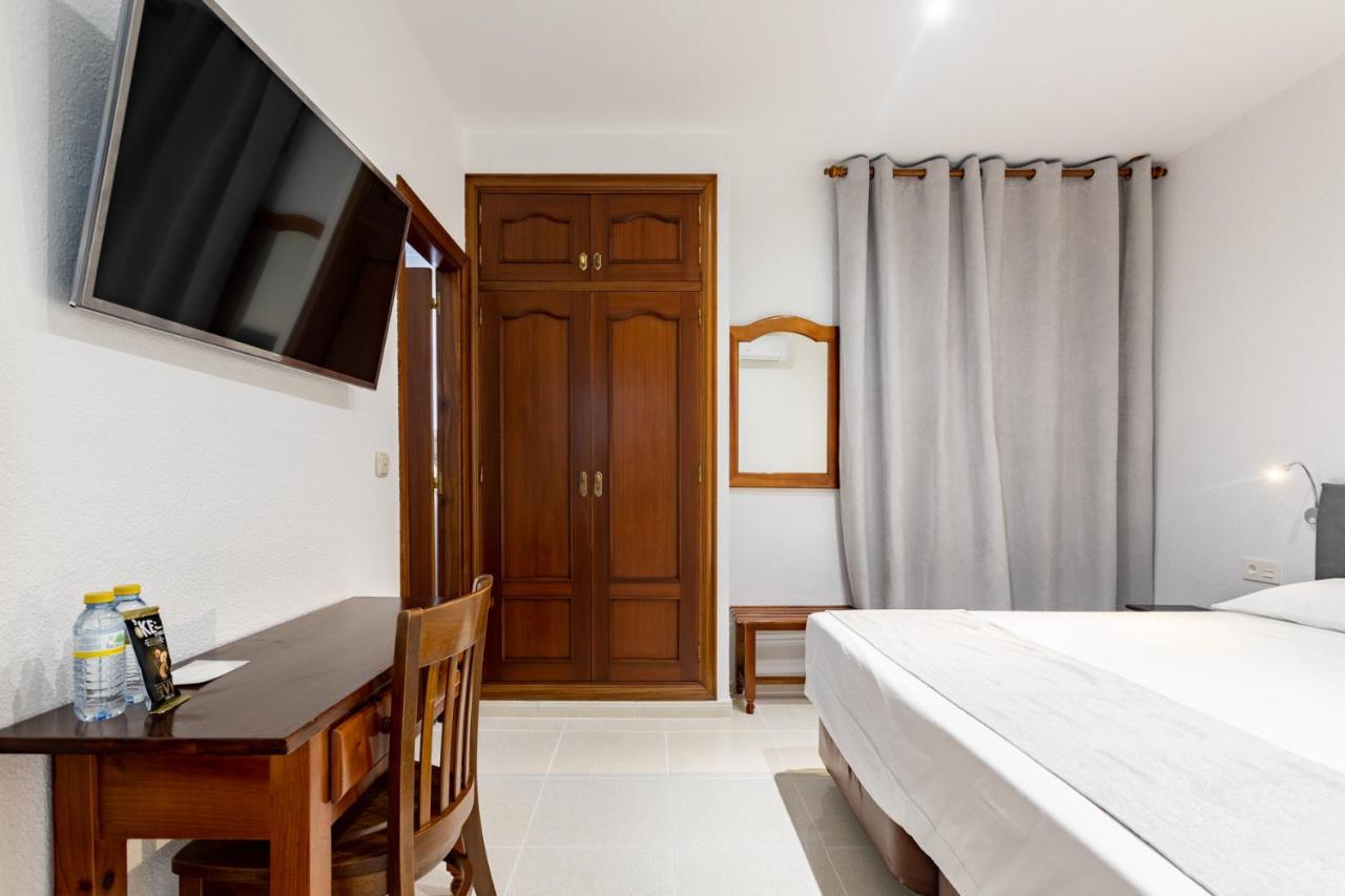 Hostal La Costa 엘에히도 외부 사진