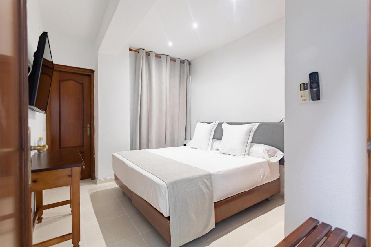 Hostal La Costa 엘에히도 외부 사진