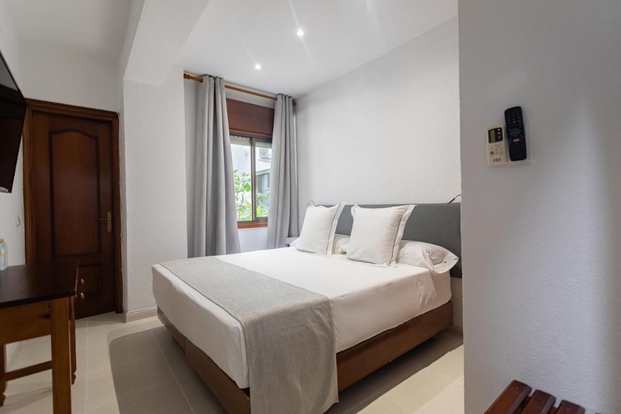 Hostal La Costa 엘에히도 외부 사진