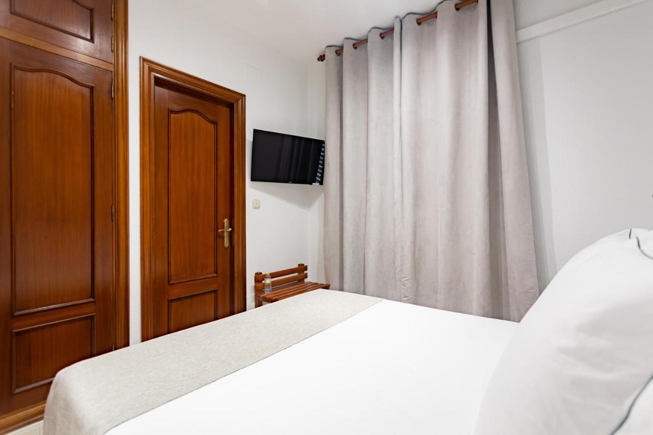 Hostal La Costa 엘에히도 외부 사진