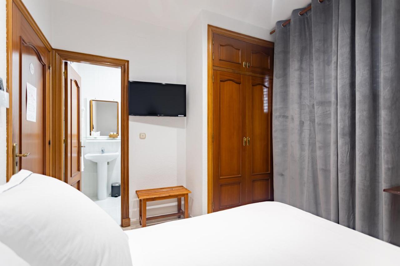 Hostal La Costa 엘에히도 외부 사진
